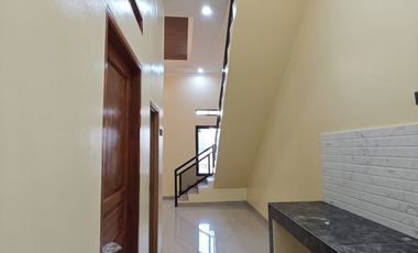 Rumah 10 Mnt ke Mall Summarecon Bekasi SHM Dibantu KPR J-34409