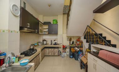 Rumah Nego 5 Kamar Tidur 15 Menit ke Living Plaza Jababeka Siap KPR J-24765