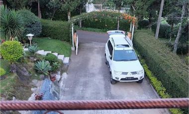 Villa Terawat Di Komplek Villa Lembang Asri
