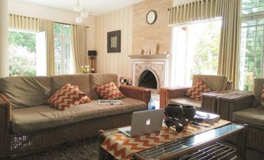 Villa Terawat Di Komplek Villa Lembang Asri