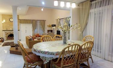 Villa Terawat Di Komplek Villa Lembang Asri