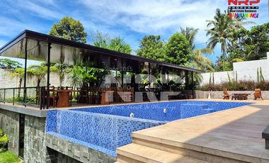 Dijual Vila & Resto Exclusive dengan View Sawah dan Sungai di BWI