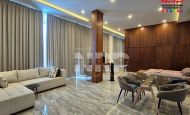 Dijual Vila & Resto Exclusive dengan View Sawah dan Sungai di BWI