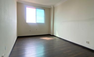For Rent Spacious Nuansa Hijau Apartment With Golf Course View