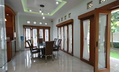 Rumah luas 777m private pool & full furnished dekat bandara S