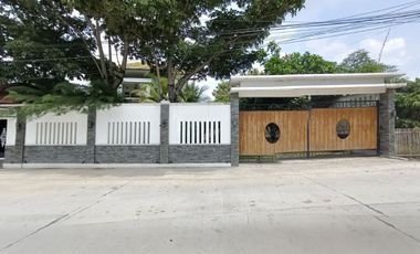 Rumah luas 777m private pool & full furnished dekat bandara S