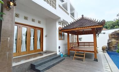 Rumah luas 777m private pool & full furnished dekat bandara S