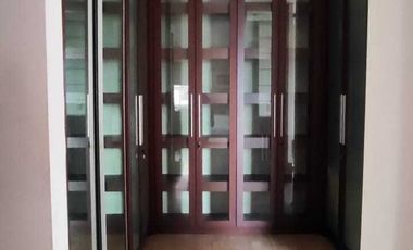 Disewakan Apartemen Penthouse dengan Loft Kedoya Elok, Jakarta Barat