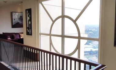 Disewakan Apartemen Penthouse dengan Loft Kedoya Elok, Jakarta Barat