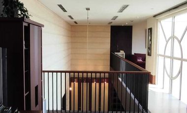 Disewakan Apartemen Penthouse dengan Loft Kedoya Elok, Jakarta Barat