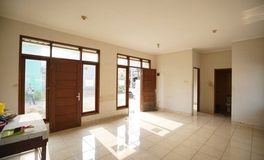 Rumah Minimalis di Perum D'Sweet Home dekat Stasiun Cikarang J-16853