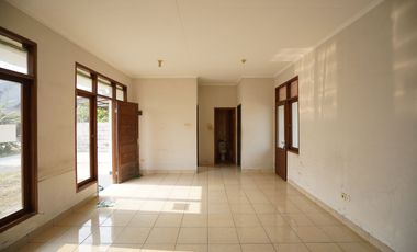 Rumah Minimalis di Perum D'Sweet Home dekat Stasiun Cikarang J-16853