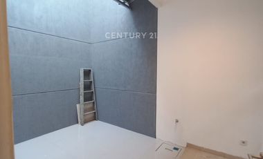 Disewakan Rumah Siap Huni Di Discovery Bintaro SC16682