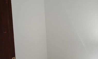 FOR RENT RUMAH MINIMALIS 2LT FURNISHED LOKASI STARTEGIS RENON