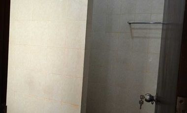 FOR RENT RUMAH MINIMALIS 2LT FURNISHED LOKASI STARTEGIS RENON