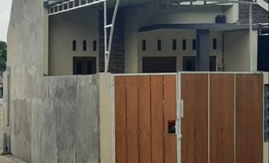 Rumah baru pesan bangun dkt SMP 18