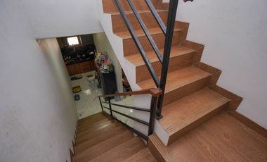 Rumah 2 Lantai Dekat Stasiun Cikarang Bebas Banjir Siap Huni J-24547