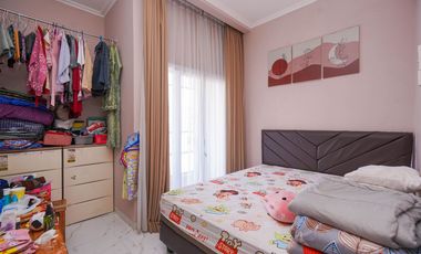 Rumah 2 Lantai Dekat Stasiun Cikarang Bebas Banjir Siap Huni J-24547