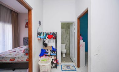 Rumah 2 Lantai Dekat Stasiun Cikarang Bebas Banjir Siap Huni J-24547