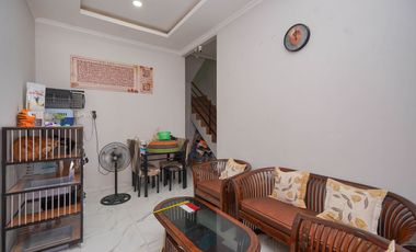 Rumah 2 Lantai Dekat Stasiun Cikarang Bebas Banjir Siap Huni J-24547