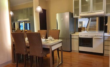 Disewakan Rumah/Town House Cosmo Park di atas Mall Thamrin City