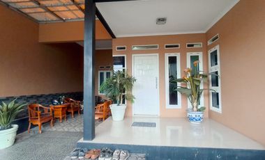 Rumah Semi Furnished Bagus Luas di Gading Asri Cianjur