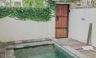 Rumah di kompleks elit Mutiara Boutique