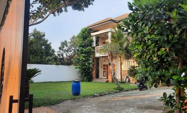 rumah mewah bonus furnish plus kolam renang