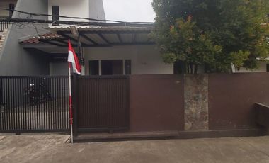 Jual Rumah LT 150 di Bekasi Dekat Grand Galaxy Park Siap Huni J-26978