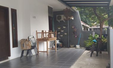 Jual Rumah LT 150 di Bekasi Dekat Grand Galaxy Park Siap Huni J-26978