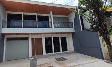 Rumah baru cantik di sayap moh toha kota bandung