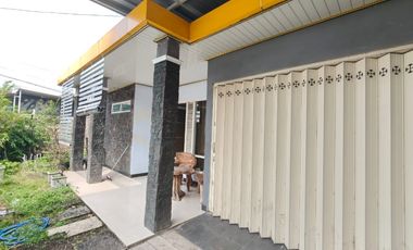 Rumah Modern 2lt Hook di Mojopurno