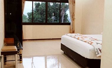 DIJUAL/ DISEWAKAN Villa Kolam Renang Kusuma Estate dekat Musium Angkut Batu