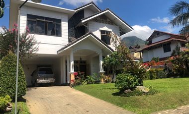 DIJUAL/ DISEWAKAN Villa Kolam Renang Kusuma Estate dekat Musium Angkut Batu