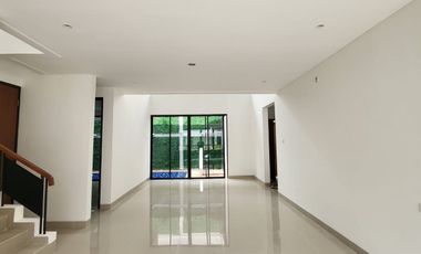 Rumah Baru dg Swimming Pool di Jl Mertilang Bintaro sektor 9-11479