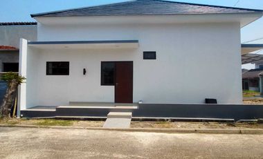 Rumah Deltamas Cikarang Cluster Roseville 138 Rp. 1,25 M 3 KT 2 KM SHM
