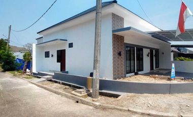 Rumah Deltamas Cikarang Cluster Roseville 138 Rp. 1,25 M 3 KT 2 KM SHM