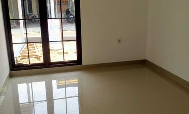 Rumah Deltamas Cikarang Cluster Roseville 138 Rp. 1,25 M 3 KT 2 KM SHM