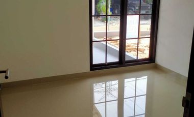 Rumah Deltamas Cikarang Cluster Roseville 138 Rp. 1,25 M 3 KT 2 KM SHM