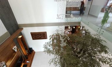 Rumah Mewah Luas Asri Ada Kolam Renang Furnished Siap Huni