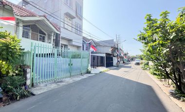 Rumah SHM 9 Mnt ke RSIA Metro Hospital Kebon Jeruk Hadap Timur J-24700