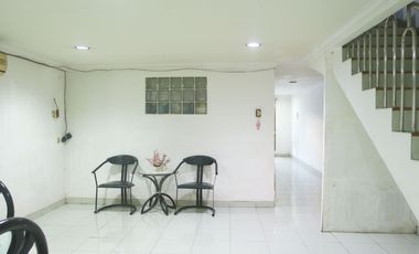 Rumah SHM 9 Mnt ke RSIA Metro Hospital Kebon Jeruk Hadap Timur J-24700