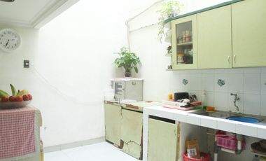 Rumah SHM 9 Mnt ke RSIA Metro Hospital Kebon Jeruk Hadap Timur J-24700
