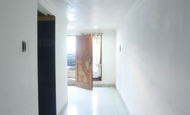 Rumah SHM 9 Mnt ke RSIA Metro Hospital Kebon Jeruk Hadap Timur J-24700