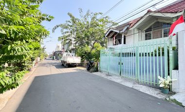 Rumah SHM 9 Mnt ke RSIA Metro Hospital Kebon Jeruk Hadap Timur J-24700