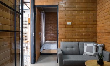 Hunian Asri Bergaya Villa di Reka Village- Dekat Surabaya & suramadu