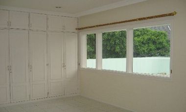 Sewa Rumah Townhouse Pondok Intan Residence 5A Furnished Swimming Pool