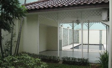 Sewa Rumah Townhouse Pondok Intan Residence 5A Furnished Swimming Pool