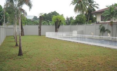 Kemang Timur V 25R – Furnished House with Swimming Pool at Lembonghouse Compound