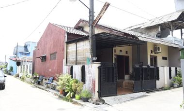 Rumah Hook LT 125 di Bekasi 10 Menit ke Stasiun Bebas Banjir J-25575